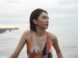 gakicup 300x224 新垣結衣の私服がダサい？可愛いメイク方法とカップ・CM画像集！